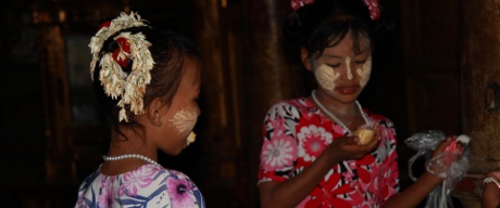 Myanmar Children wearing Thanakha.